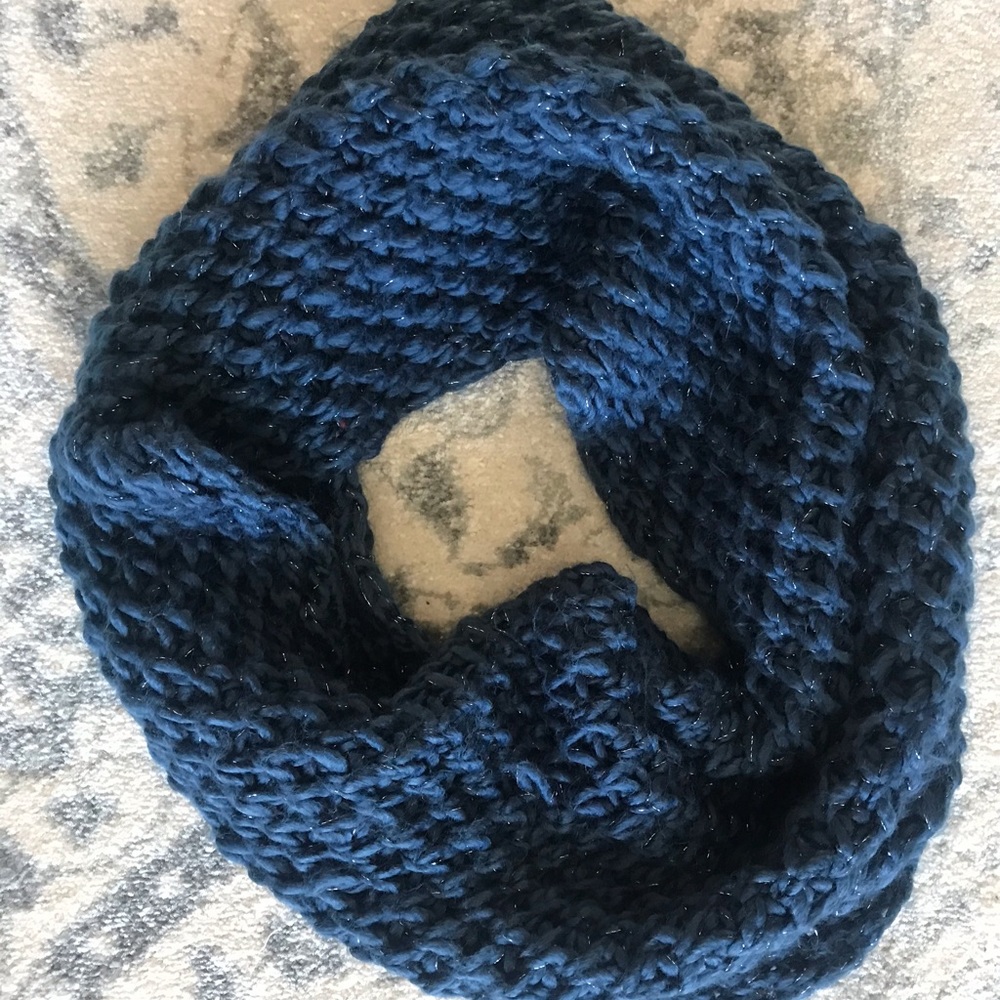 SOLD: scarf
